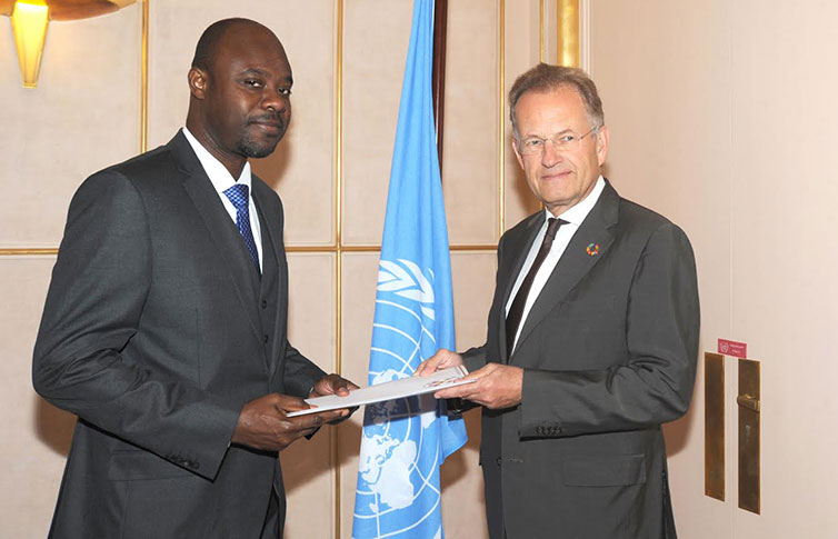 Son Excellence Monsieur Yackoley Kokou JOHNSON pr&eacute;sente ses Lettres de Cr&eacute;ance aupr&egrave;s de l'Office des Nations Unies &agrave; Gen&egrave;ve